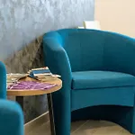 Nave Apartment