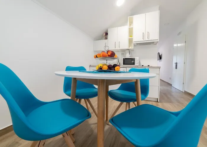 Nave Дубровник