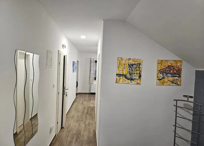 Nave Дубровник